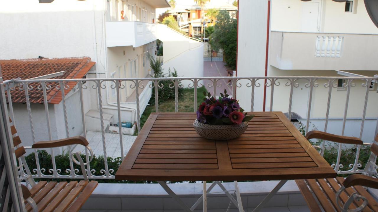 Apartment Christina Пефкохори Екстериор снимка