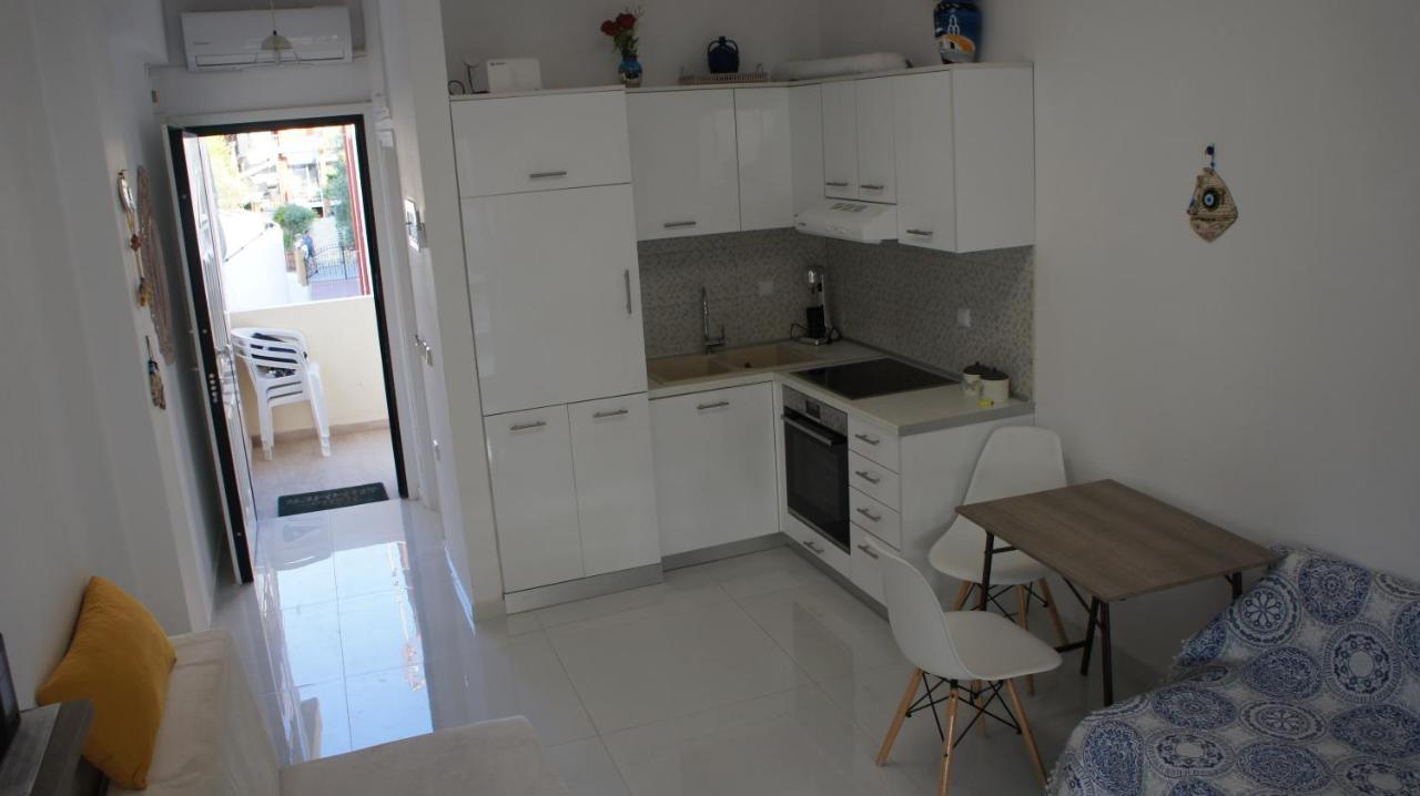 Apartment Christina Пефкохори Екстериор снимка