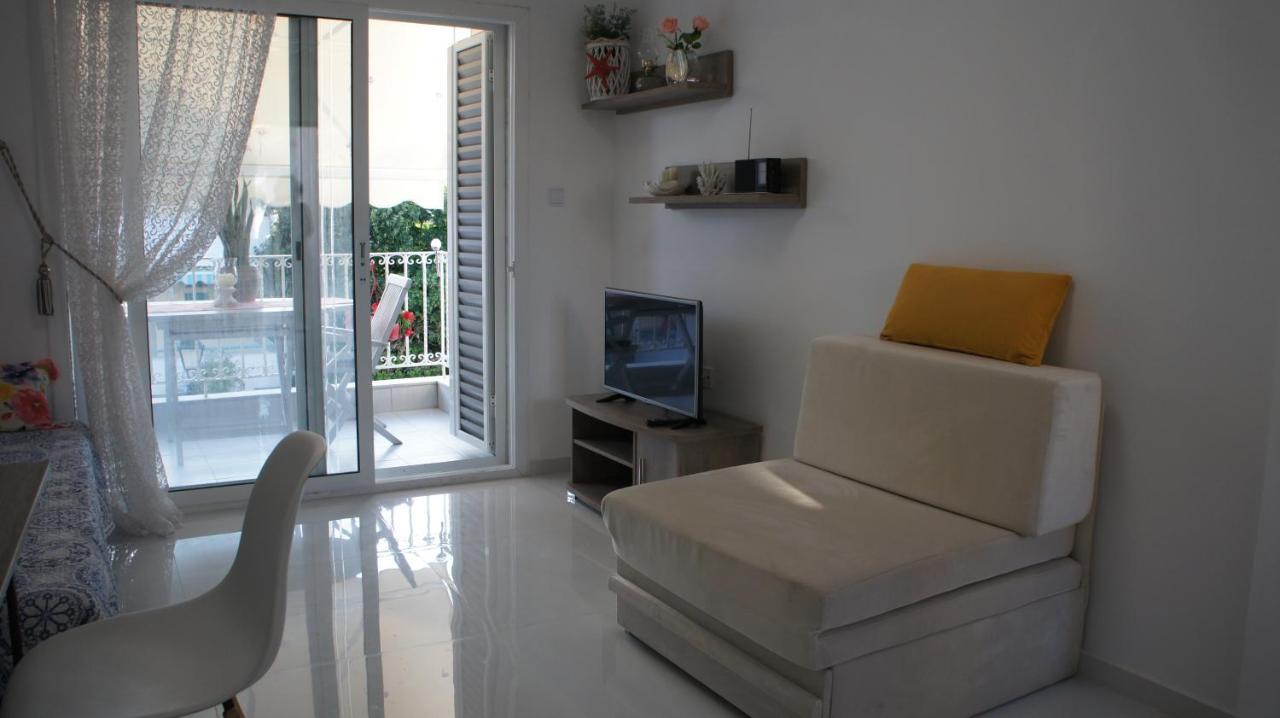 Apartment Christina Пефкохори Екстериор снимка